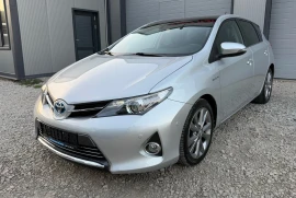 Toyota Auris Benzin/Hybrid* TOP* PANORAMA* 108900K