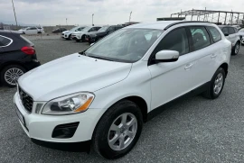 Volvo XC60 (KATO НОВА)^(4x4)