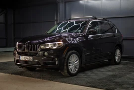 BMW X5 xDrive35d* ДИГИТАЛНО ТАБЛО* ВАКУУМ* СМЕНЕНИ